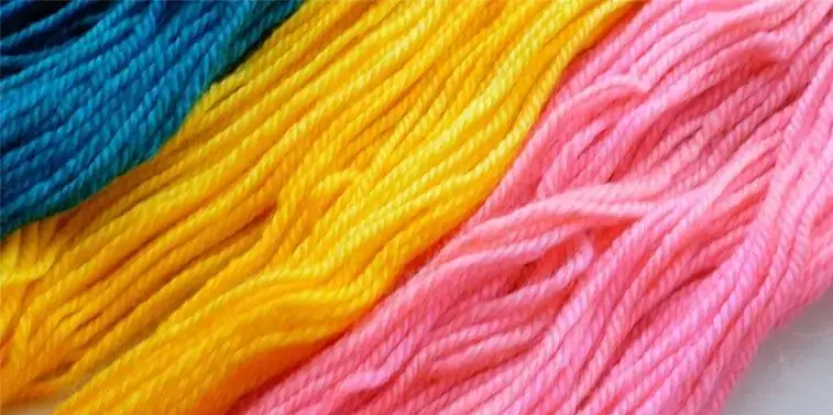 yarn dyed with food coloring to save money on yarn