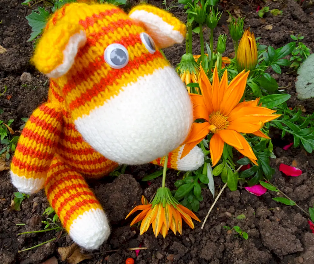 Pletená hračka - Gerty the Giraffe