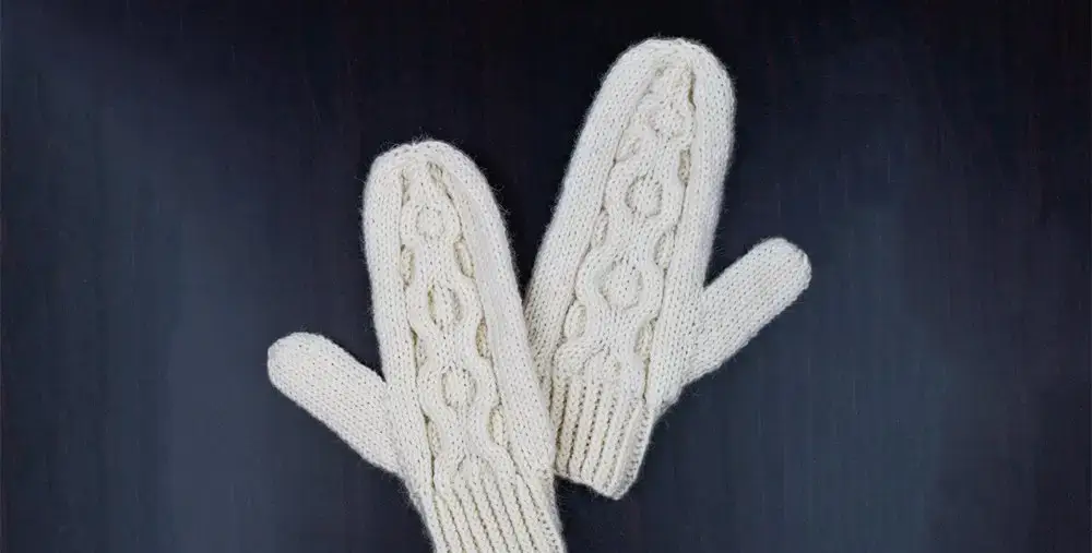 El patrón de tejido gratuito de manoplas Medallion