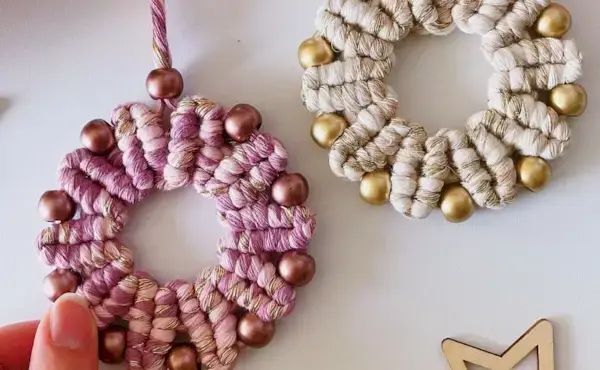 12 Festive DIY Macrame Wreath Tutorials for Beginners