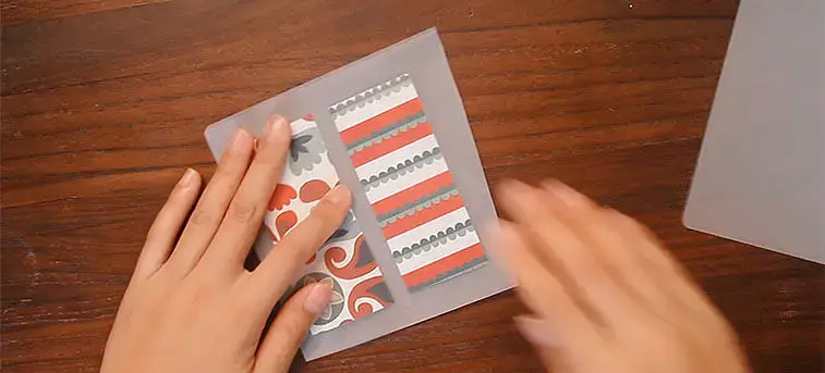 making tassel bookmarks