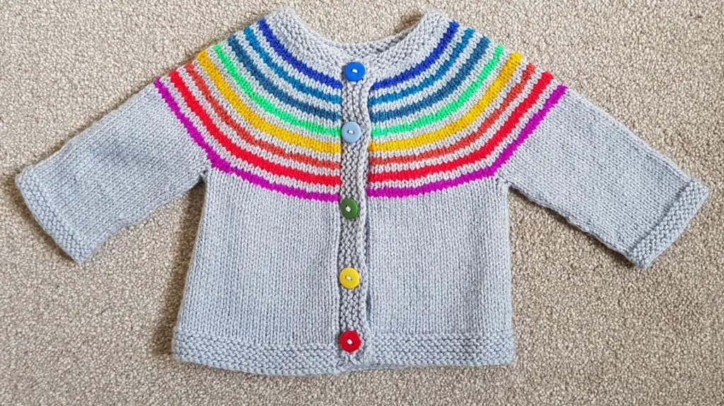 sateenkaari-neuletakki-1