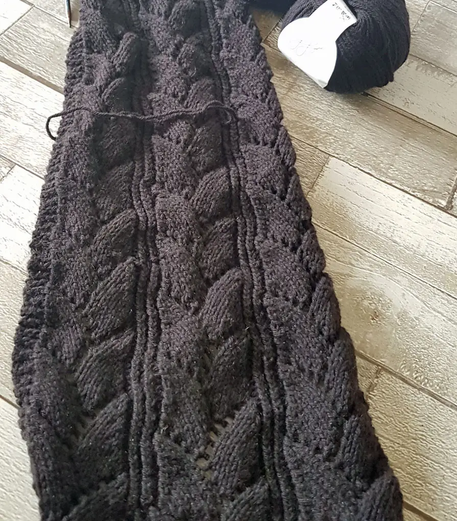 Liian monta WIP:tä – tarina henkilöstä, joka kyllästyy helposti! – Knitting Edit