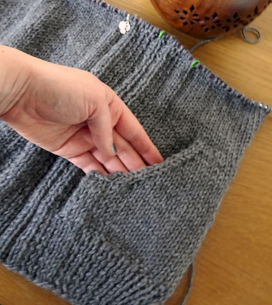 Alt-pæn-hættetrøje-WIP2