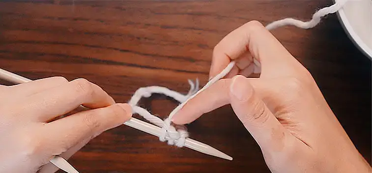 knitting a potholder