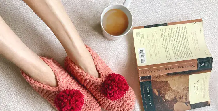 청키 슬리퍼 패턴 (무료 뜨개질 패턴 및 동영상)